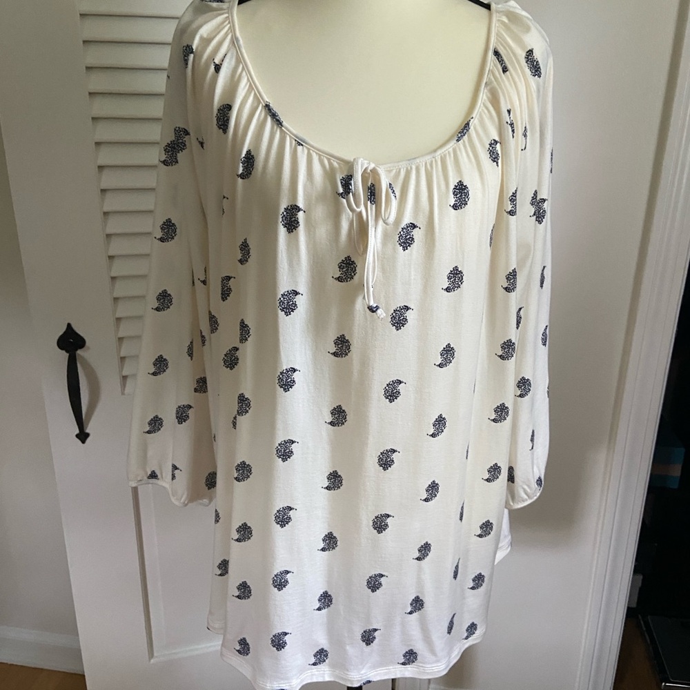 Garnet Hill Ivory Top with Charcoal Floral Design